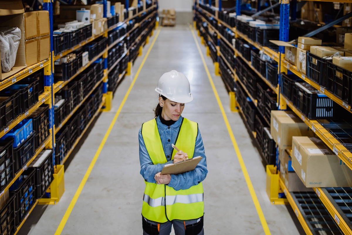 The Definitive 3PL Warehouse Checklist for OEM Manufacturers 1 The Definitive 3PL Warehouse Checklist for OEM Manufacturers 1