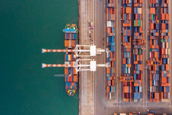 Smart Crane in International Port